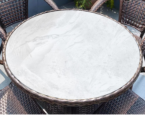 Mesa de vidrio exterior